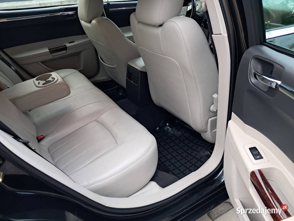 Chrysler 300c 30d salon polska zamiana śląskie Bielsko-Biała