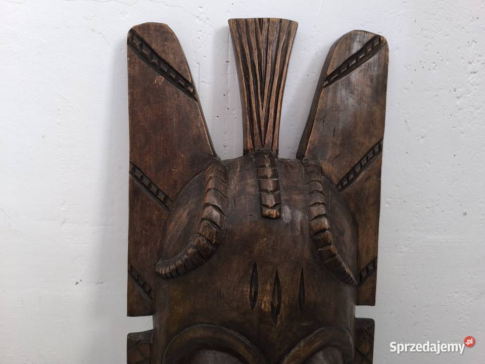 Piękna stara egzotyczna maska etniczna Łódź