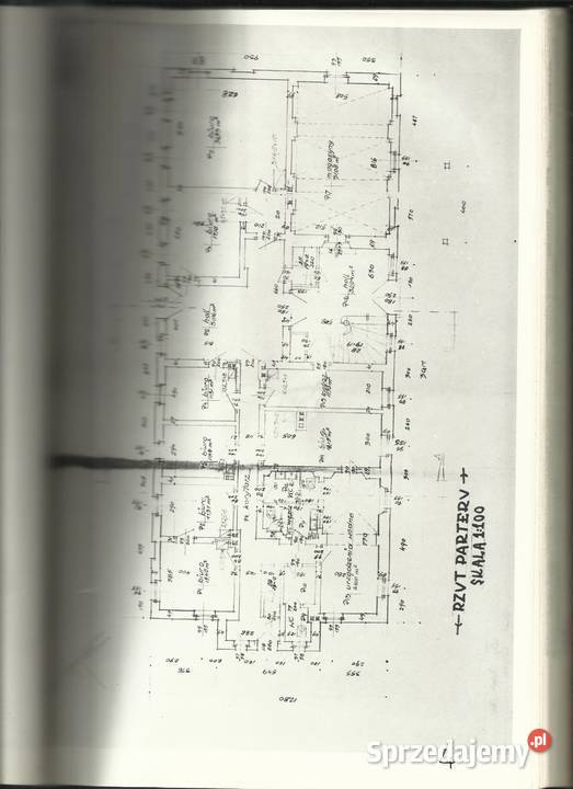 Pałac z budynkami gospodarczymi cegła Kożuchów