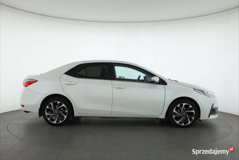 Toyota Corolla 16 Valvematic światła do jazdy dziennej Piaseczno
