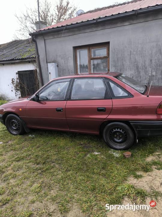 Opel astra f 14 sedan Mława