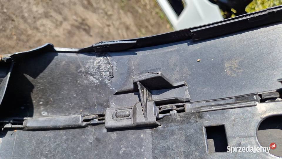 VW Bora zderzak przód Słowikowo