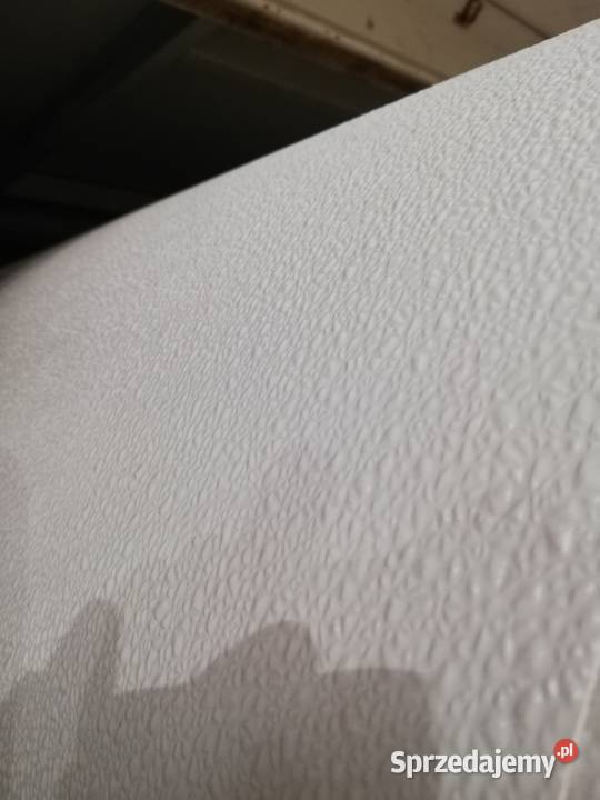 Laminat poliestrowy Embossed z wytłaczaną Końskie