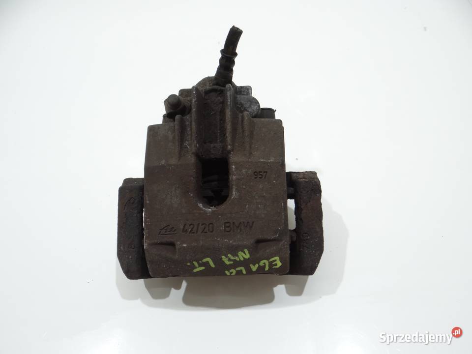 ZACISK HAMULCOWY LEWY TYŁ BMW E60 E61 20D 4220 lubelskie Strzyżewice sprzedam
