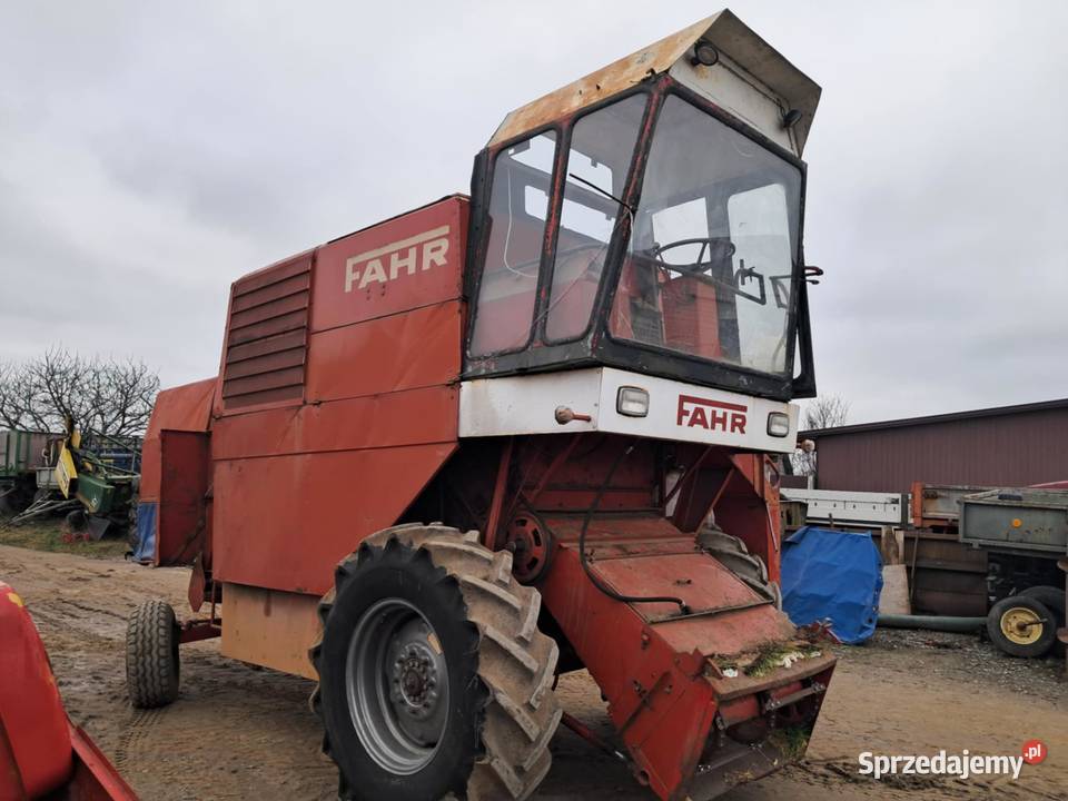 Kombajn Fahr m1200 z kabina w oryginale heder mazowieckie Radom