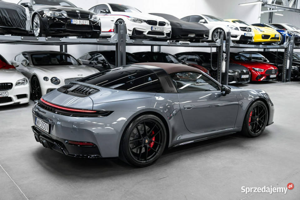 Porsche 911 Targa 4 GTS Lift osi Noktowizor Inno ogranicznik prędkości Węgrzce