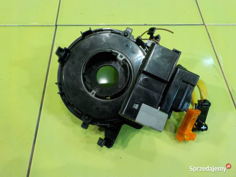 TOYOTA PRIUS III 15 VVTI AUT 04r HB 5D tasma Suków