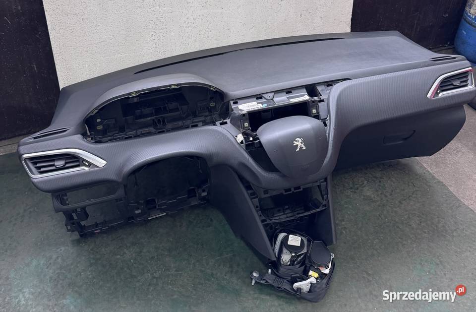 Deska rozdzielcza Peugeot 2008 Grabów nad Prosną
