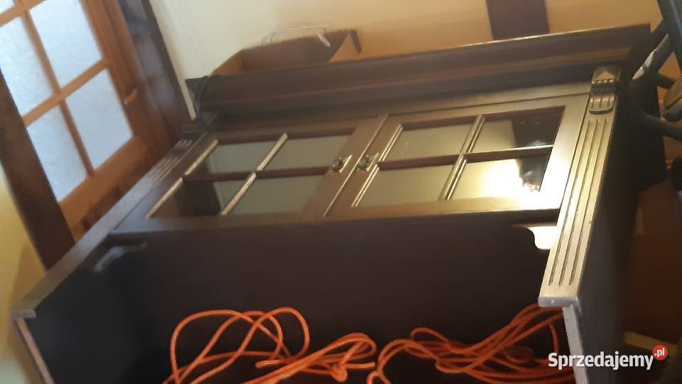 Sprzedam komodę z nadstawkąMoze służyć osobno Ostrołęka sprzedam