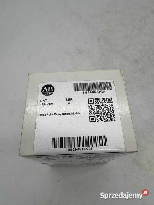 Omron 1794OW8 Output Module Biznes i Przemysł