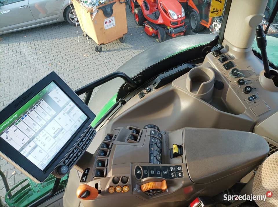 Ciągnik rolniczy John Deere 6215R Jatutów