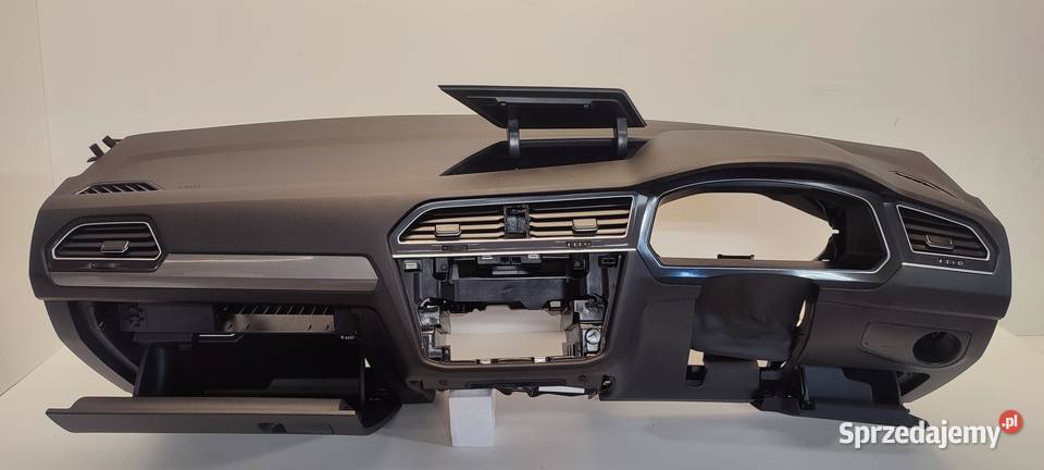 VW TIGUAN ALLSPACE DESKA KOKPIT RHD ANGLIK Deski rozdzielcze, konsole