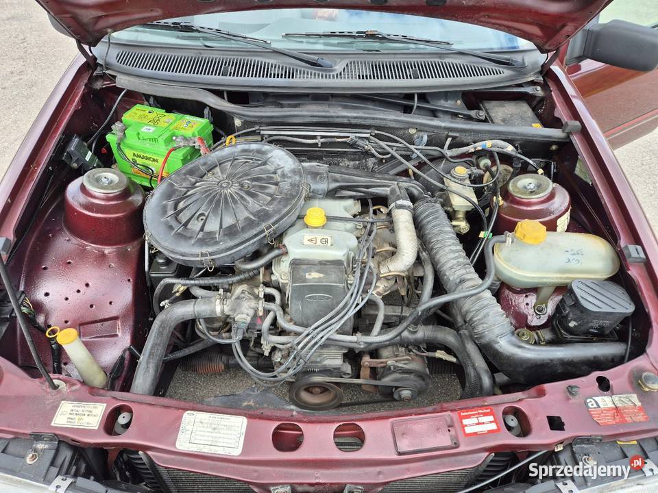 Ford sierra 16 1990 r pięknie zachowana i Zarejestrowany w Polsce Zgorzała