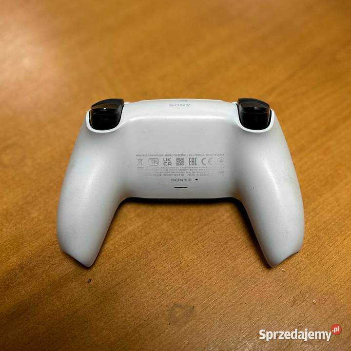 Pad bezprzewodowy do 5 DualSense CFIZCT1W warmińsko-mazurskie