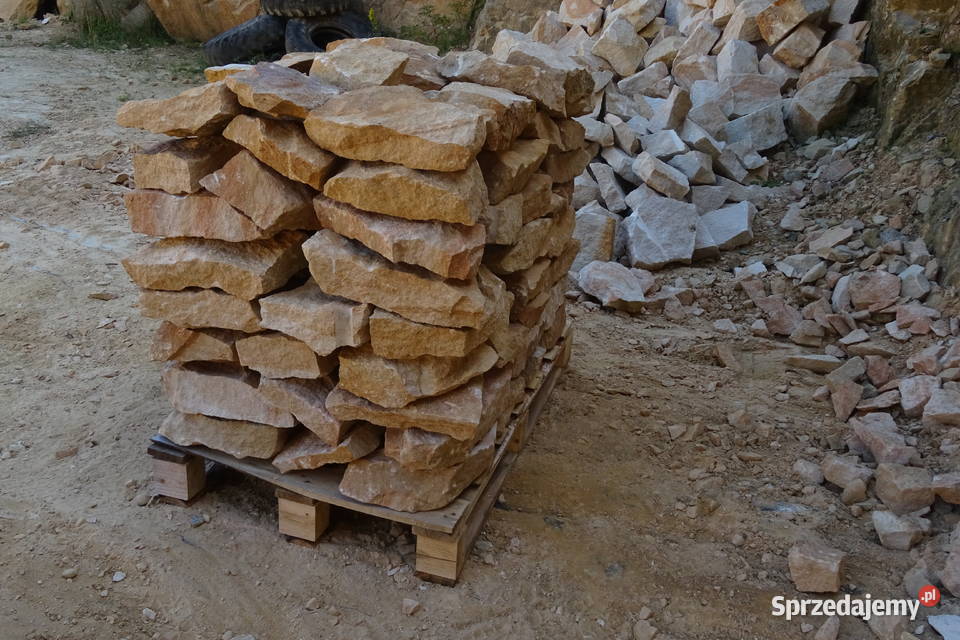 Kamień na skalniak skarpy ogrodowy do ogrodu