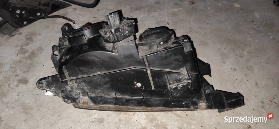 Toyota Avensis T22 reflektor lampa kierunkowskaz sprzedam