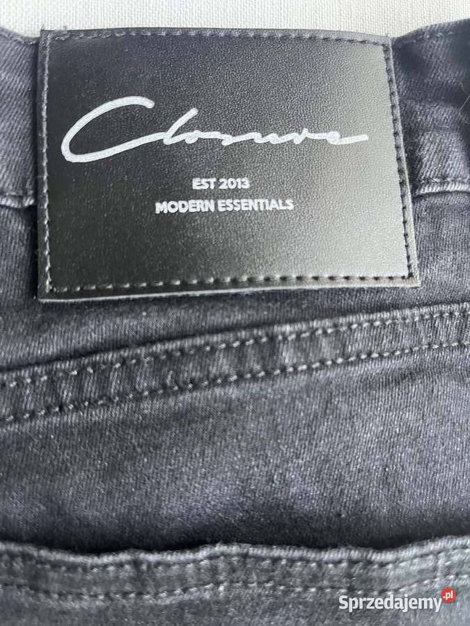 Czarne jeansy CLOSURE skinny rozmiar 34R Moda i Styl Sochaczew