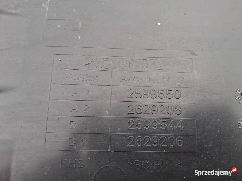 SCANIA R S BŁOTNIK PRAWY PRZÓD NADKOLE LISTWA