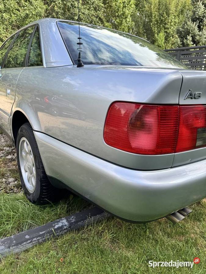 Audi a6c4 26 quattro automat 1996 2600cm3 Sucha