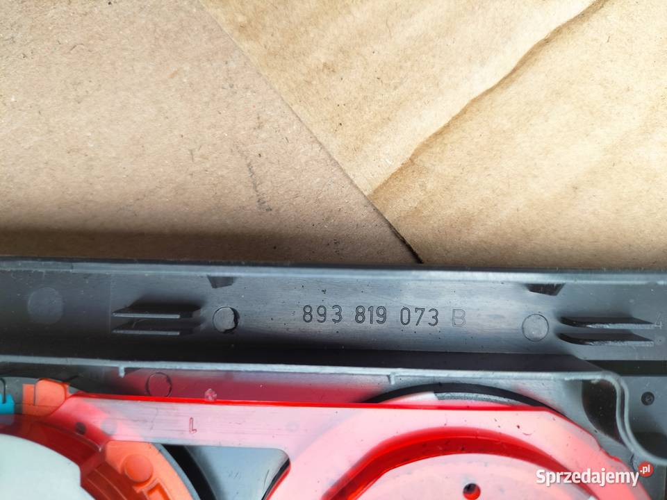 AUDI 80 B3 80B3 OSŁONA PANELU NAWIEWU Kamień-Kolonia