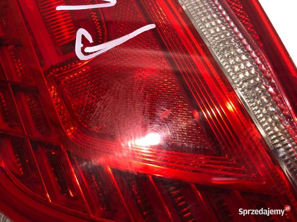 LAMPA TYŁ PRAWA WEWNĘTRZNA VW PASSAT B7