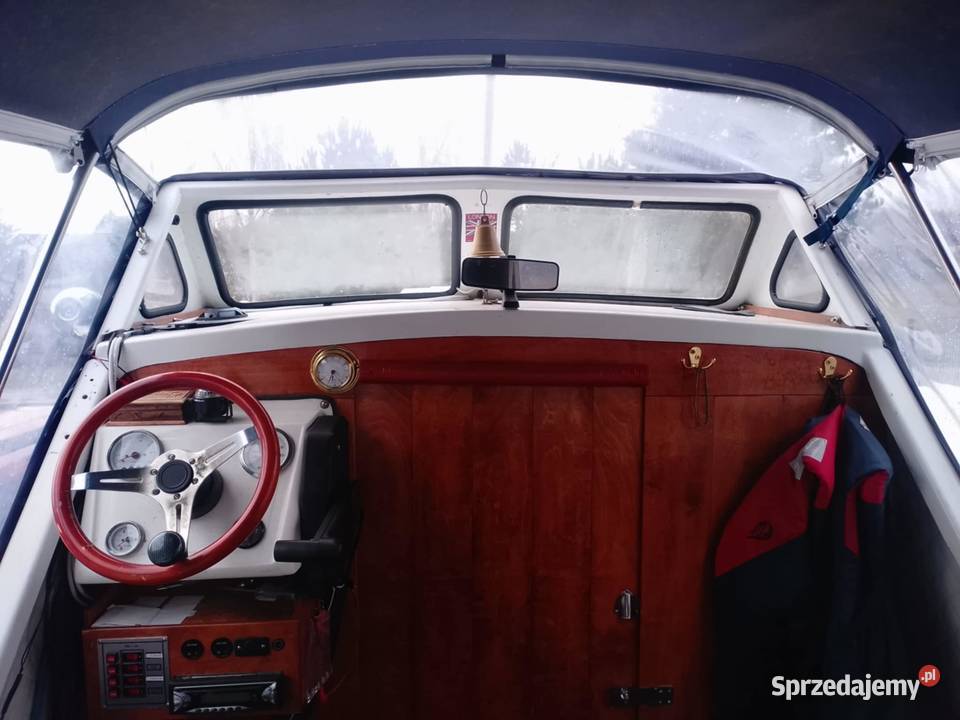 Łódz Motorowa Żeglarstwo Borowa