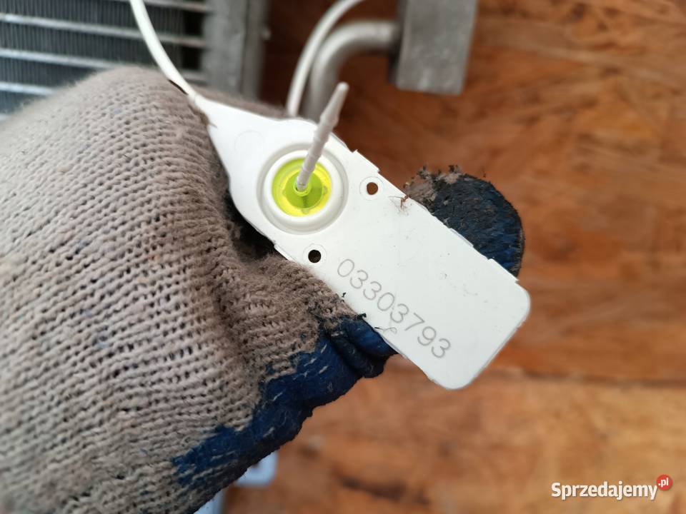 CHŁODNICA KLIMATYZACJI PORSCHE 911 996 34 36 osobowe Nowy Tomyśl