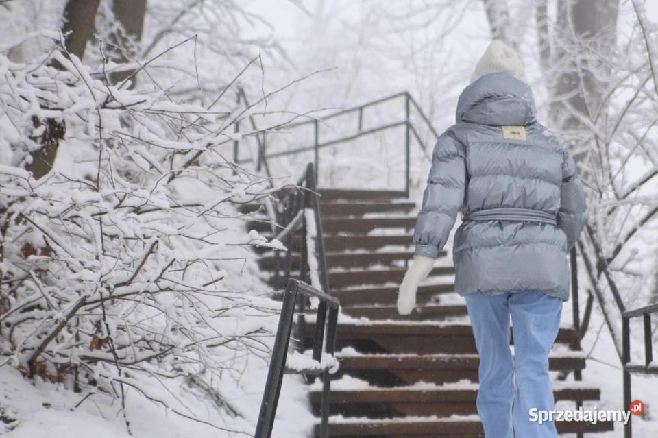 Zimowa kurtka srebrna puchowa Cher17 Oasis Warszawa sprzedam