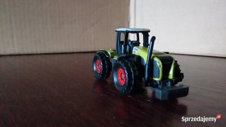 SIKU 1421 class xerion 5000 2481 Samochody i pojazdy Stalowa Wola