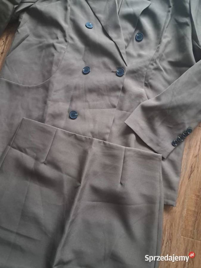 nowa garsonka w brązowym kolorze rozmiar XL brak Garsonki i kostiumy świętokrzyskie Sandomierz