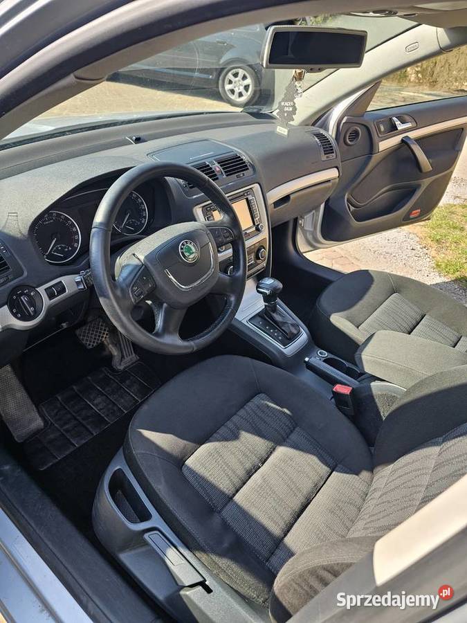 Skoda Octavia II Salon ksiazka Serwisowa Kunów