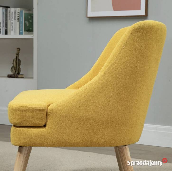 Nowoczesny żółty fotel z drewnianymi nóżkami świętokrzyskie Kornica