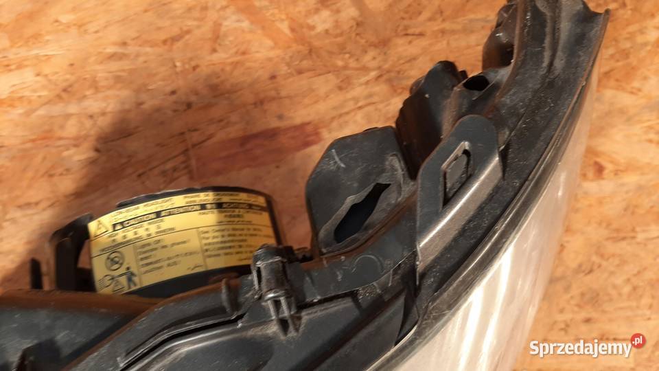 SUBARU OUTBACK III LIFT REFLEKTOR LAMPA LEWA Nowy Tomyśl