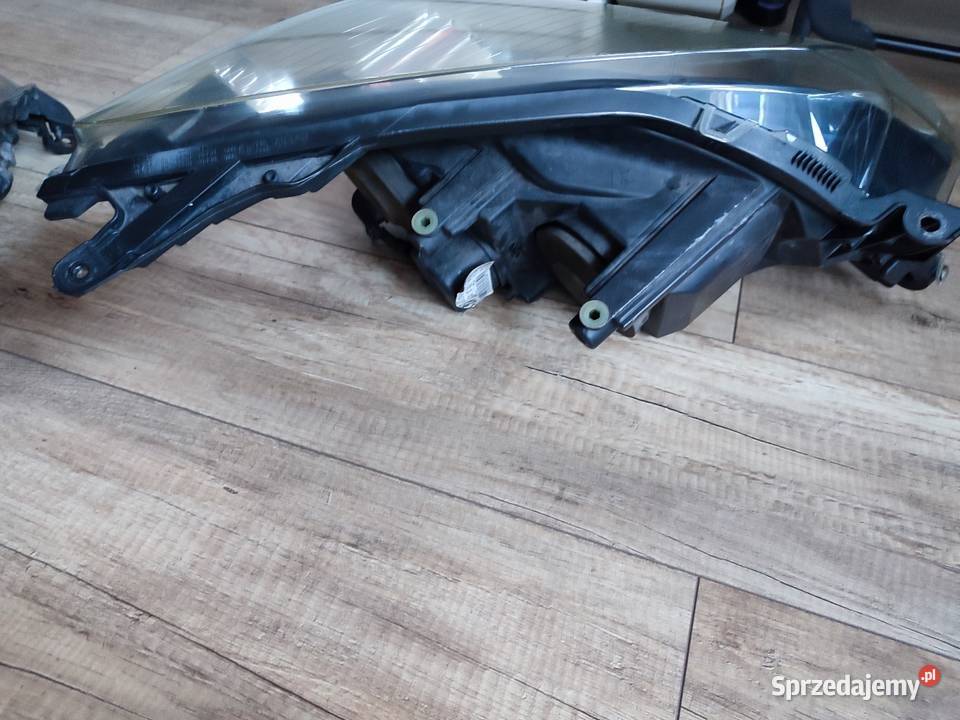 Lampy przednie opel astra H GM HELLA Włocławek