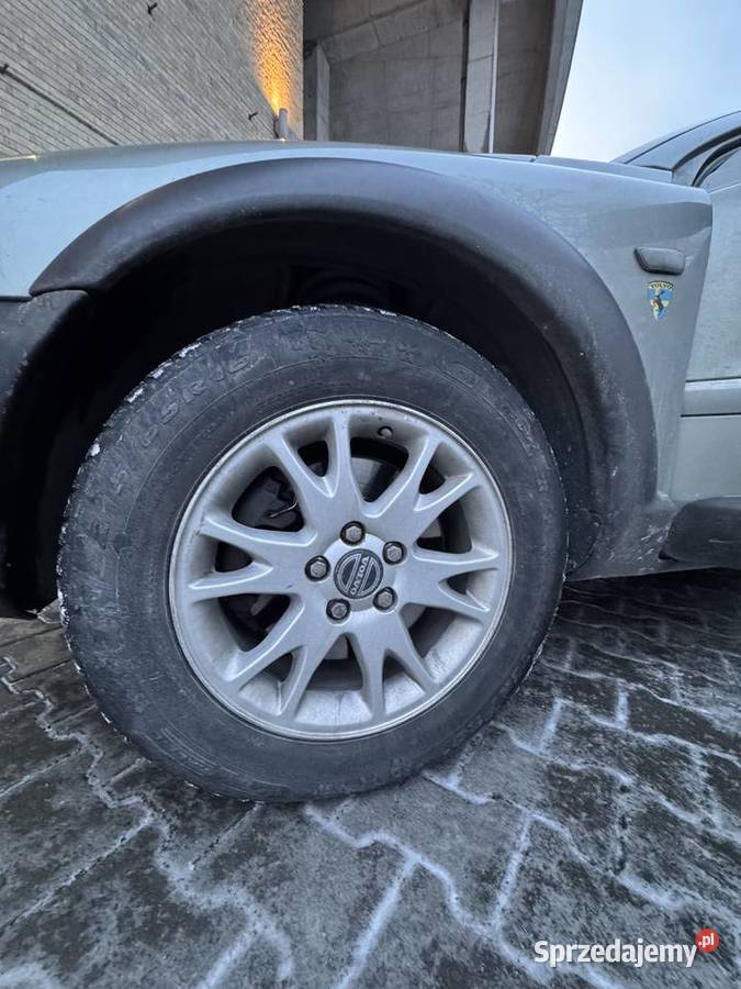 Volvo Xc 70 25 T AWD 2005 LPG Lovato Automat Rok produkcji 2005