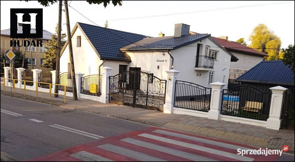 Słupy betonowe dworkowe słupki pałacowe Płońsk