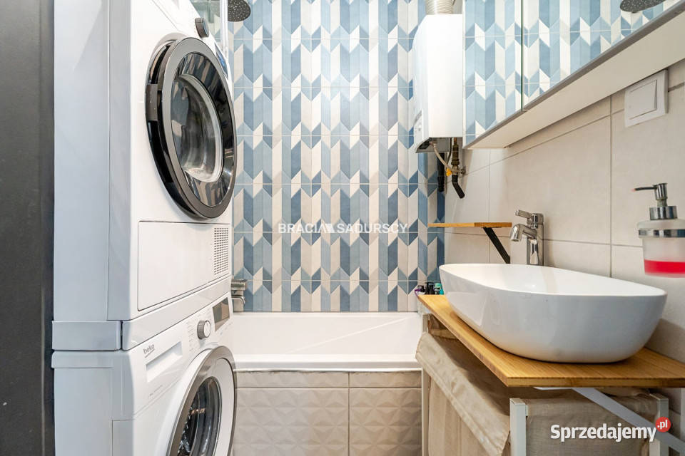 Mieszkanie Kraków os Szkolne 65m2 3 pokoje Rok budowy 1950 Sprzedaż