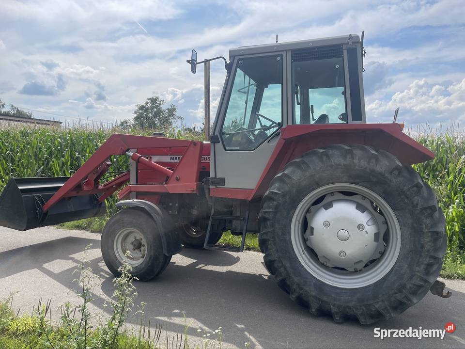 Massey Ferguson 690 Turbo z turem łódzkie Grabów