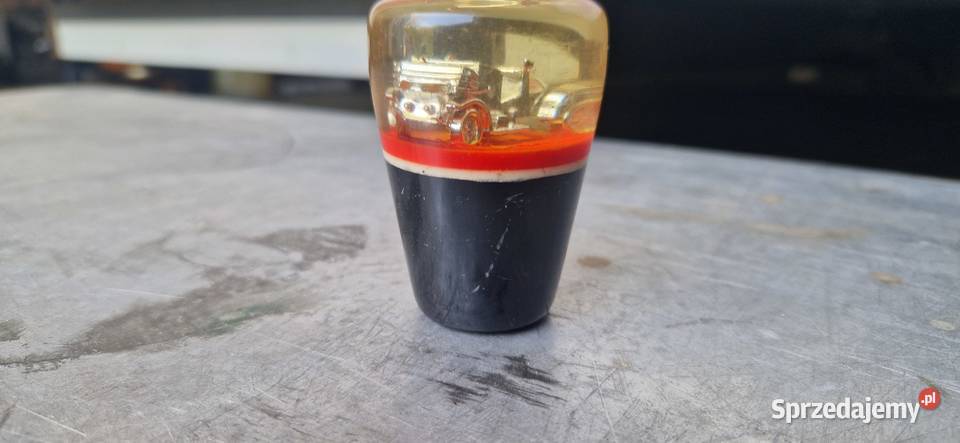 Gałka zmiany biegów z samochodem PRL osobowe Łódź