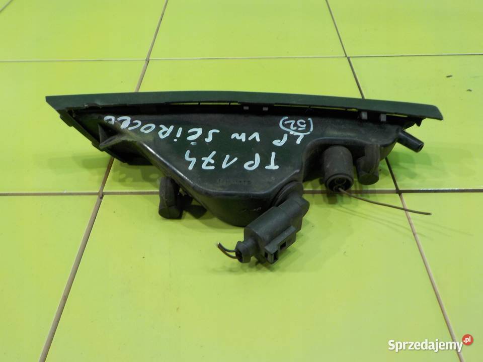 VW SCIROCCO 14 TSI 11r HB 3D kierunkowskaz prawy sprzedam