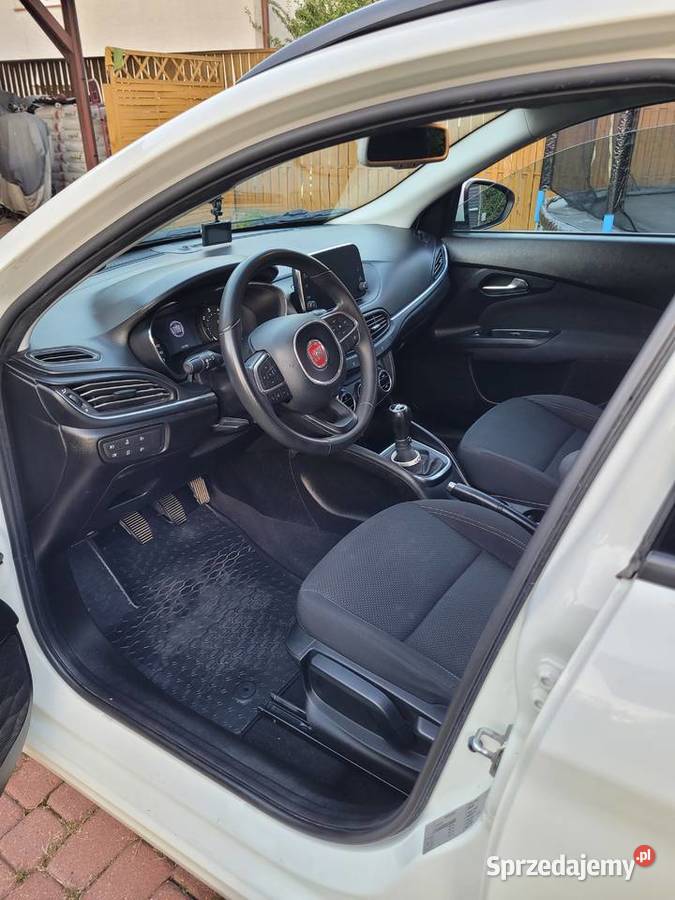 Fiat Tipo SW kombi 13MJet Lounge tempomat radar Rzeszów
