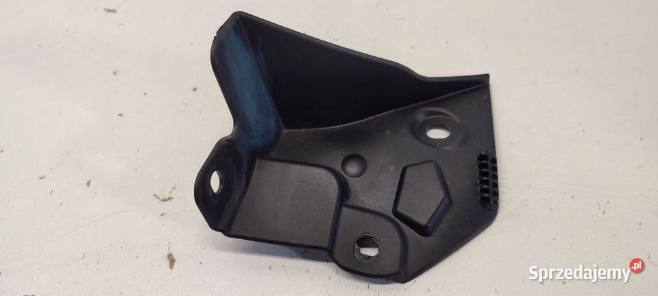 VOLVO XC40 OSŁONA ZAWIASU MASKI PRAWA 31479539 osobowe