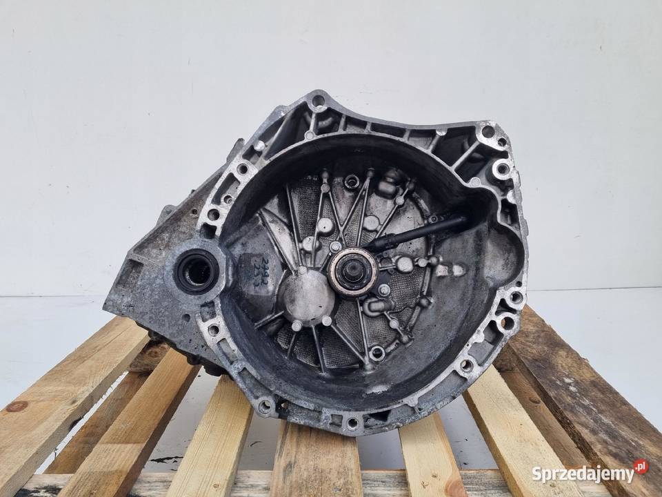 SKRZYNIA BIEGÓW Nissan Qashqai J10 20 16V Rudka sprzedam