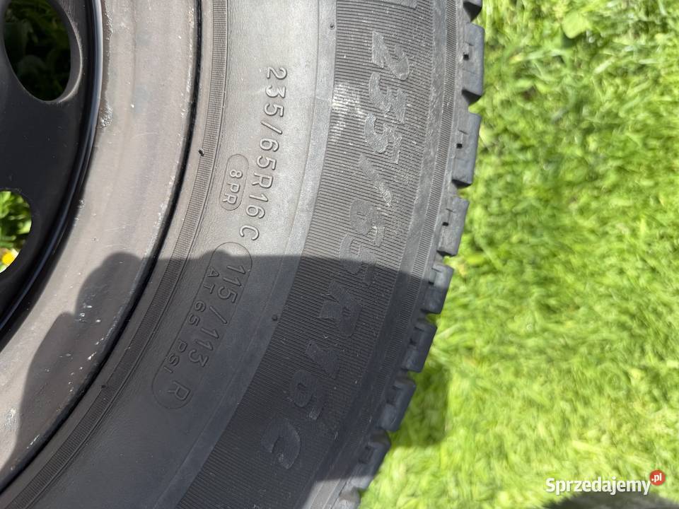 Dwa koła z oponami 23565R16 Stasin