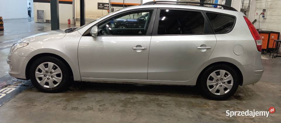 Hyundai i30 kombi bd stan oszczędny Warszawa