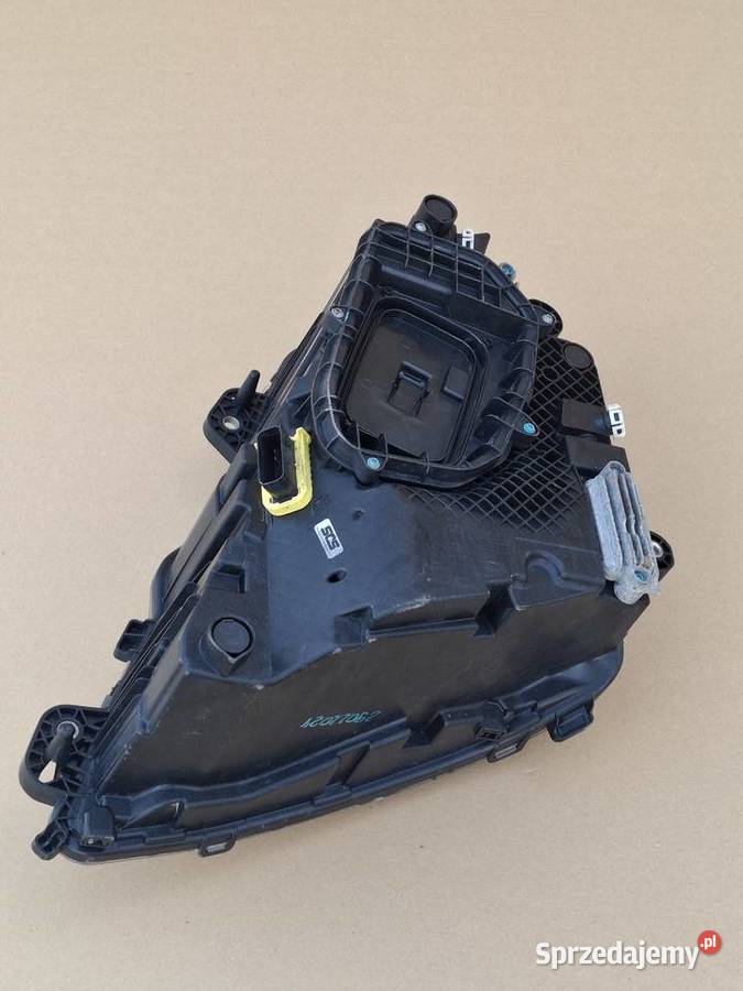 VOLVO FH5 FH 5 REFLEKTOR PRAWY FULL LED LAMPA Bieleń