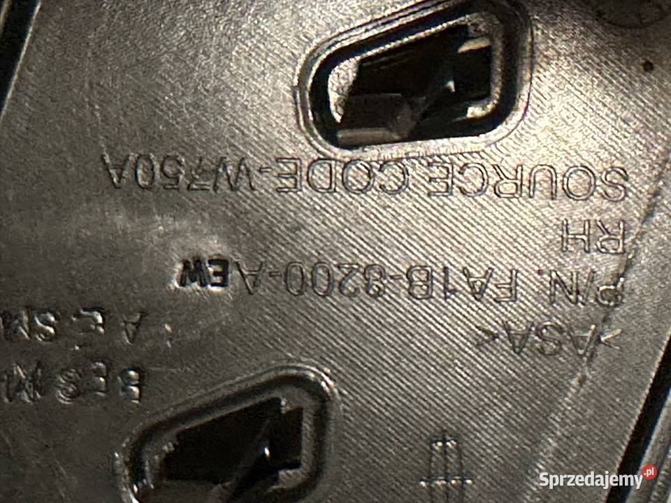 lincoln mkx 20162019 chromowany prawy grill Rok produkcji 2018