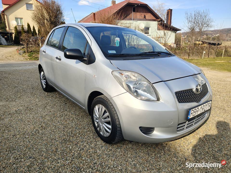 Toyota Yaris 10 Brzozów sprzedam