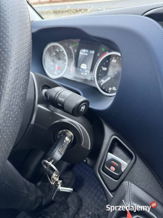 IVECO DAILY 2021 AUTOLAWETA 27 000 AUTOMAT Rok produkcji 2021