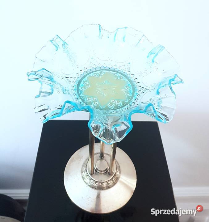 Patera na wysokiej podstawie szklo falbankowe Antyki Gdynia